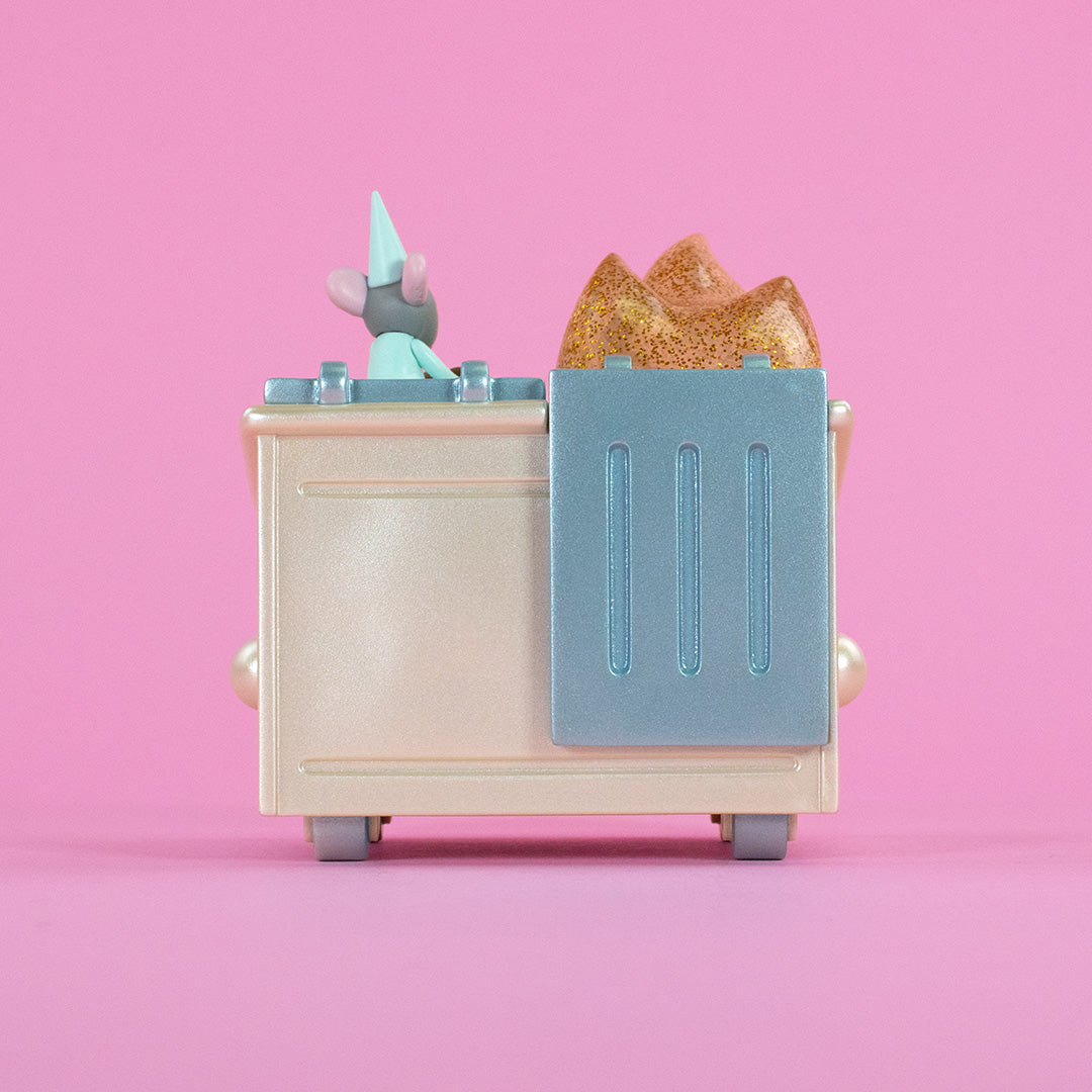 Dumpster Fire - Unhappily Ever After Vinyl Figure