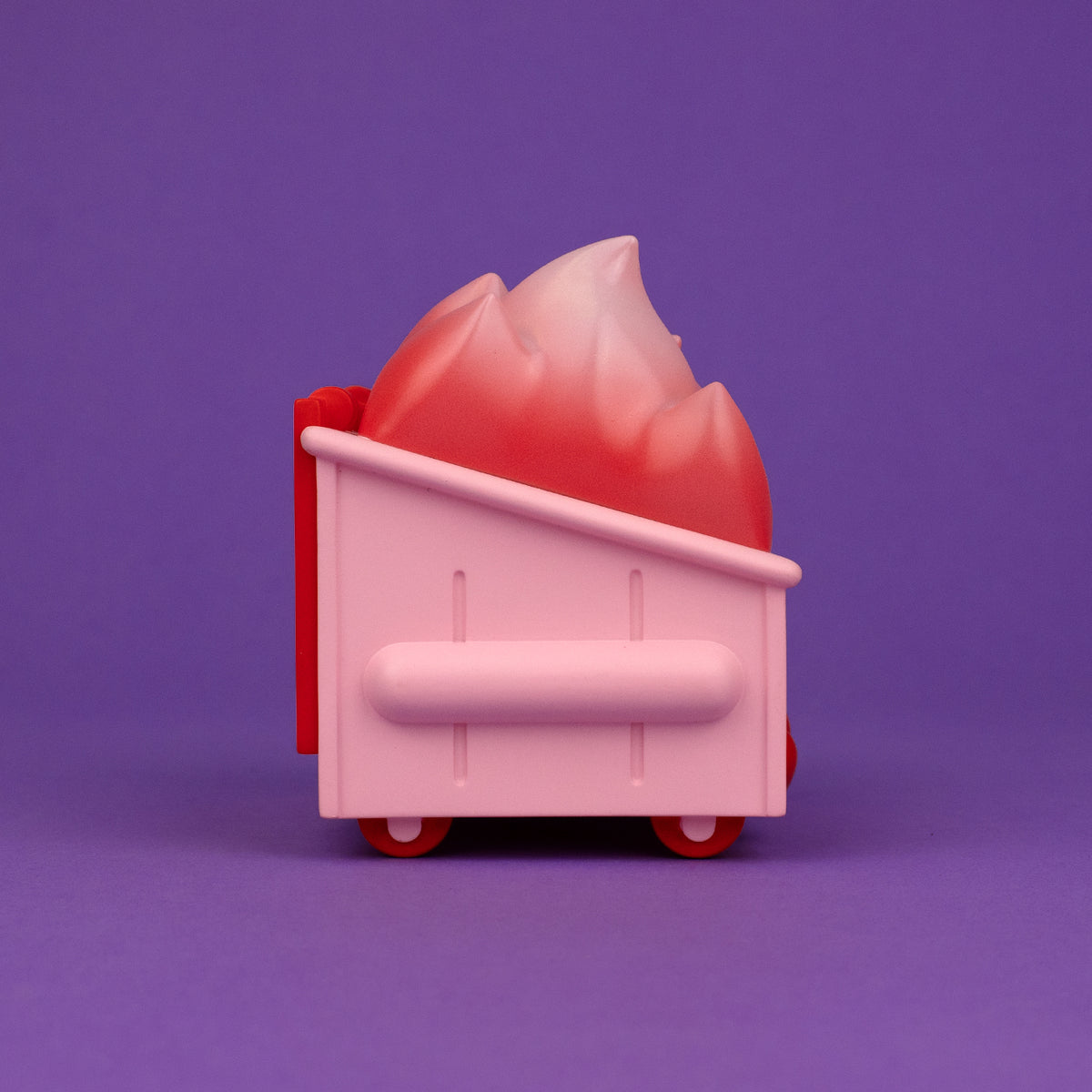 Dumpster Fire - Kiss Me, I&#39;m Trash Vinyl Figure